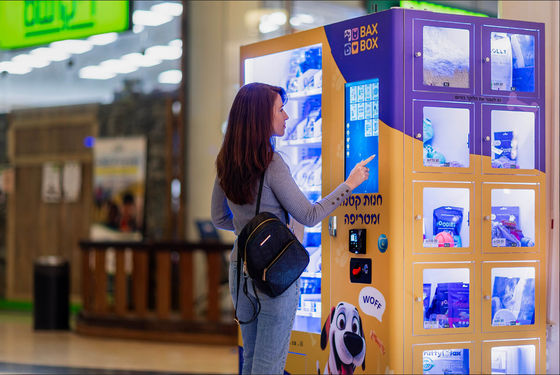 Máquina expendedora combo con taquillas 21.5 pulgadas pantalla táctil SDK función