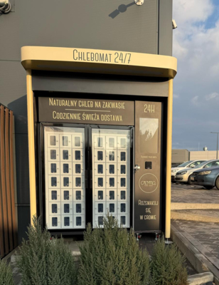 Máquina expendedora de panadería al aire libre 42 taquillas con sistema de refrigeración de 3℃-20℃