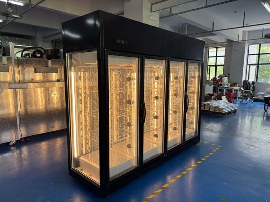 Dispensador de flores inteligente con ubicaciones de alto tráfico, múltiples opciones de pago e interfaz fácil de usar